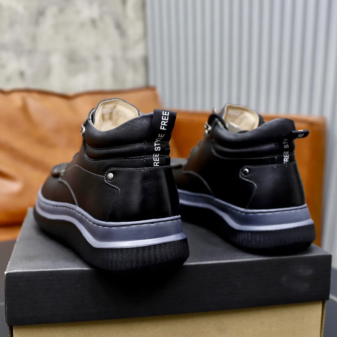 Ex-factory price: 600 thick wool imported from Australia Brand: UGG genuine purchasing agent Size: 39-44 Grade: Official website 1:1 Material: First-layer genuine leather waterproof and anti-freeze upper Real wool lining Original non-slip wear-resistant lightweight soft outsole Style category: Men's casual shoes Trendy style Comfortable on the feet Color: Real picture color
